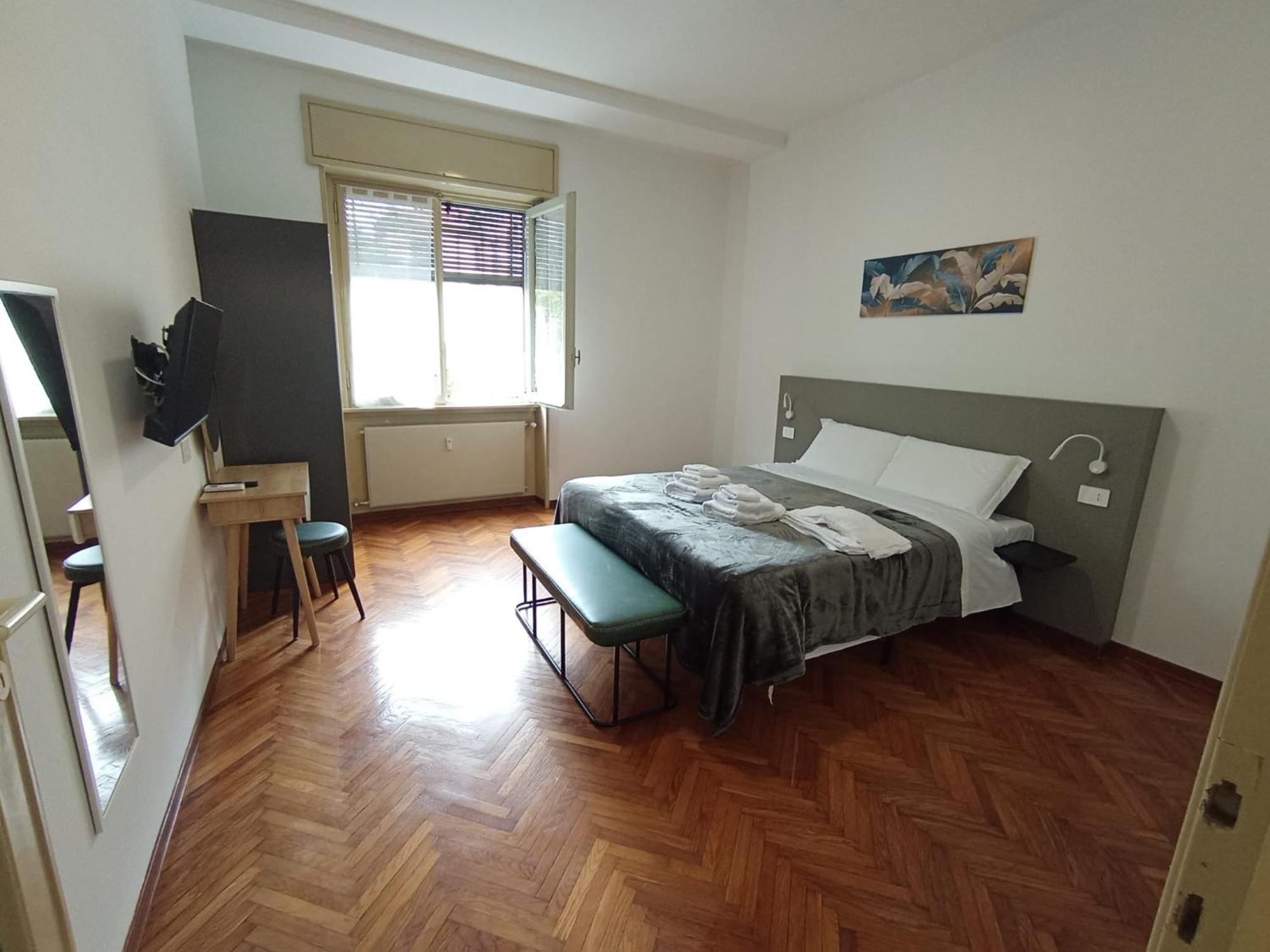 Megaride'S Dependance Hotel Como Bagian luar foto