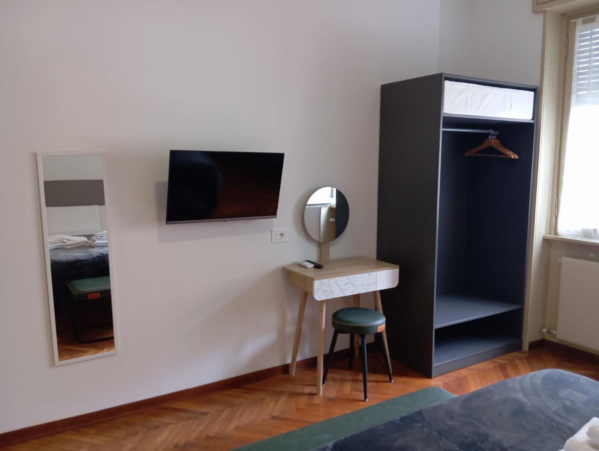 Megaride'S Dependance Hotel Como Bagian luar foto