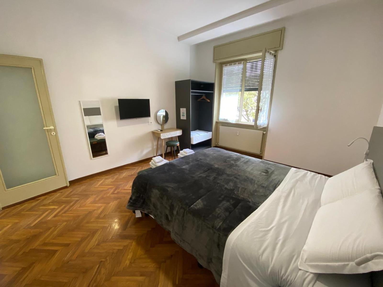 Megaride'S Dependance Hotel Como Bagian luar foto